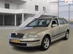 Skoda Octavia Combi 1.6 Ambiente LPG AIRCO TREKHAAK 2 X SLEU, Voorwielaandrijving, Gebruikt, Zwart, 4 cilinders