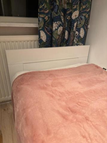 Een persoon bed 