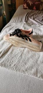 Adidas schoenen, Ophalen of Verzenden, Zo goed als nieuw, Zwart, Sneakers of Gympen
