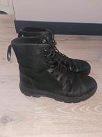 Dr. Martens Combs II Boots Black (maat 42) zo goed als nieuw, Zwart, Boots, Ophalen of Verzenden, Zo goed als nieuw