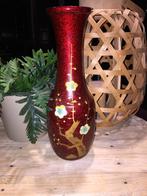 Rode vaas met bloemmotief grizelle, Huis en Inrichting, Woonaccessoires | Vazen, Gebruikt, 50 tot 75 cm, Aardewerk of Porselein