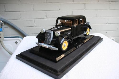 1:12 Cobi Cars 24337 Citroen Traction Avant 11cv +vitrinebox, Hobby en Vrije tijd, Modelauto's | 1:5 tot 1:12, Nieuw, Auto, 1:9 t/m 1:12