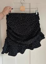 Nieuw! Loavies zwarte rok met witte stippen en ruffels L, Kleding | Dames, Rokken, Zwart, Maat 42/44 (L), Nieuw, Ophalen of Verzenden
