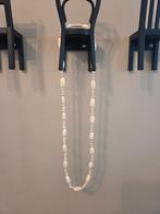 Vintage ketting met lange en ronde kralen van been, Ophalen of Verzenden, Zo goed als nieuw, Wit, Overige materialen