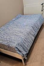 1 persoons bed, Huis en Inrichting, Slaapkamer | Bedden, Ophalen, Eenpersoons, Zo goed als nieuw, 200 cm