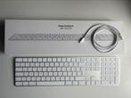 Apple Magic Keyboard met numeriek toetsenblok en Touch ID, Computers en Software, Toetsenborden, Ophalen of Verzenden, Zo goed als nieuw