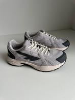 Hi-Tec | HTS Magnum | Sneakers | Chime/Lava Smoke | Mt 39, Nieuw, Ophalen of Verzenden, Sneakers of Gympen, Grijs