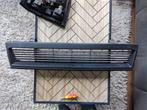 Grille Suzuki Swift mk1 sa413, Gebruikt, Voor, Ophalen of Verzenden, Bumper
