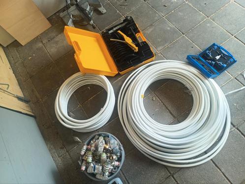 Uponor meerlaags diverse materialen, Doe-het-zelf en Verbouw, Buizen en Afvoer, Zo goed als nieuw, Overige typen, Overige materialen