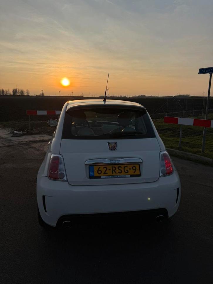 Fiat 500 1.2 69pk LPG 2011 Wit, Auto's, Fiat, Particulier, Benzine, B, Hatchback, Handgeschakeld, Origineel Nederlands, Wit, Voorwielaandrijving