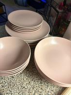 Ikea Borden Set - Oudroze, Huis en Inrichting, Keuken | Servies, Ophalen, Zo goed als nieuw, Bord(en), Effen