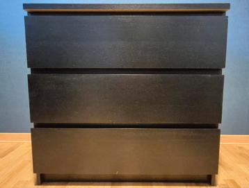 Malm zwarte 3-ladekast beschikbaar voor biedingen