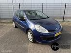 Renault Clio 1.2-16V Business Line Panoramadak Trekhaak Airc, Auto's, Renault, Voorwielaandrijving, 535 kg, Gebruikt, 4 cilinders