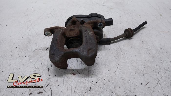 Remklauw (Tang) links-achter van een Fiat 500X, Auto-onderdelen, Remmen en Aandrijving, Fiat, Gebruikt, 3 maanden garantie, Ophalen of Verzenden