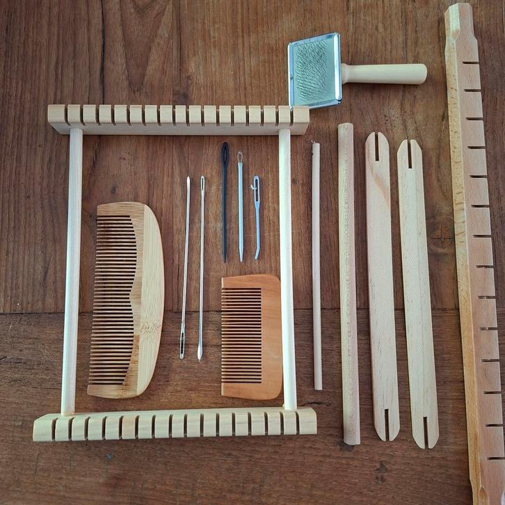 BIEDEN.   Weefgetouw,  3 verschillende met toebehoren, Hobby en Vrije tijd, Tekenen, Zo goed als nieuw, Potlood of Stift, Ophalen of Verzenden