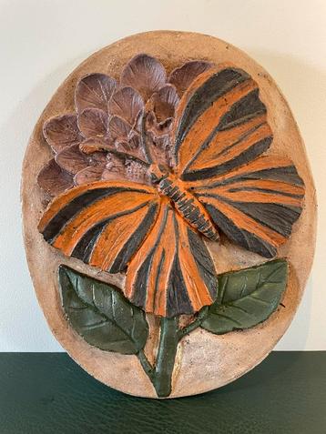 Vintage wandplaquette | vlinder op bloem | 1950-1999 beschikbaar voor biedingen