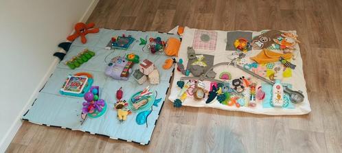 2x Speelkleed met speelgoed, Kinderen en Baby's, Speelgoed | Speelkleden, Gebruikt, Ophalen of Verzenden