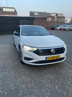 Te koop Volkswagen Jetta 1.4 TSI 2019 Automaat R-LINE sedan, Auto's, 4 cilinders, 150 pk, Wit, Leder