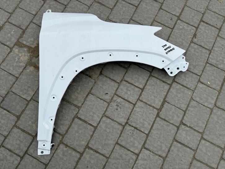 Toyota Corolla Cross rechtervoorvleugel, Auto-onderdelen, Carrosserie en Plaatwerk, Spatbord, Toyota, Gebruikt, Ophalen of Verzenden