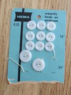 fournituren Knoopjes oud logo Hema 8 knopen, Hobby en Vrije tijd, Naaien en Fournituren, Ophalen of Verzenden, Knoop of Knopen