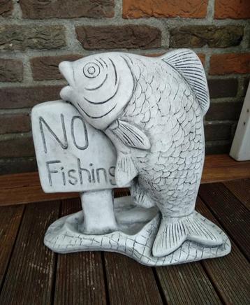 No Fishing 30x30x16 cm en andere beschikbaar voor biedingen
