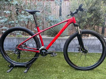 Zo goed als nieuw! Trek Marlin 4 29” mountainbike! beschikbaar voor biedingen