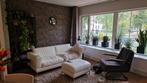 Witte leren bank, Huis en Inrichting, Ophalen, Gebruikt, Driepersoons, Rechte bank