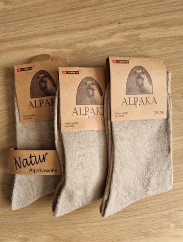 Alpaca socks beschikbaar voor biedingen