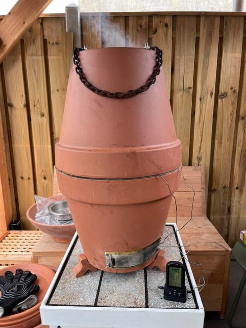 Bloempotkamado voor de hobbyist, Tuin en Terras, Houtskoolbarbecues, Gebruikt, Met accessoires, Ophalen