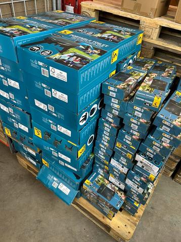 Grote partij zomer artikelen, camping en outdoor items beschikbaar voor biedingen