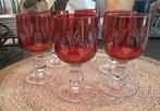 Boheemse glazen met cranberry/rood design, Antiek en Kunst, Antiek | Glas en Kristal, Ophalen