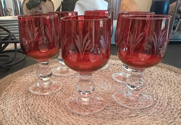 Set van 6 Rode Kristallen Wijnglazen, Antiek en Kunst, Antiek | Glas en Kristal, Ophalen