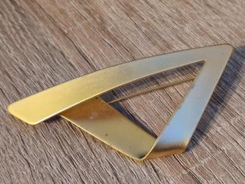 Vintage broche beschikbaar voor biedingen