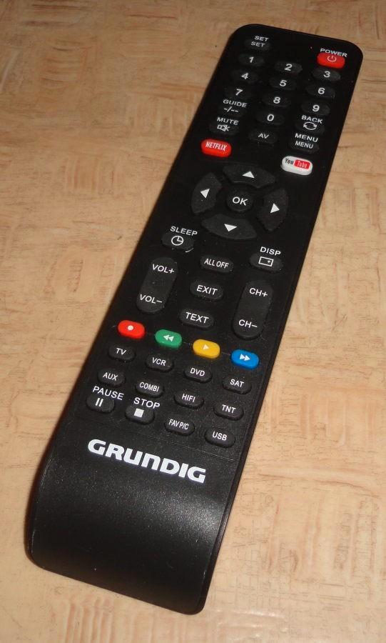 Grundig universele afstandsbediening 8-in-1, Audio, Tv en Foto, Afstandsbedieningen, Zo goed als nieuw, Universeel, Dvd, Mediaspeler