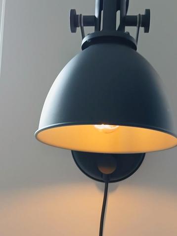 Industriële wandlamp lumidora met fitting beschikbaar voor biedingen