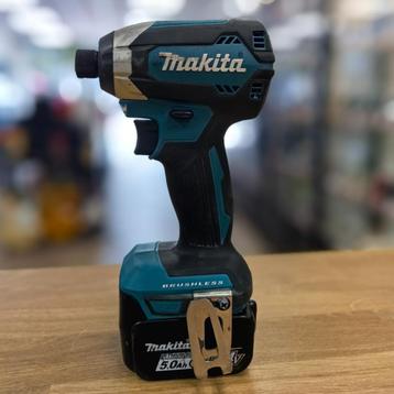 Makita DTD153 Slagschroevendraaier 14v 5.0Ah In Goede Staat! beschikbaar voor biedingen