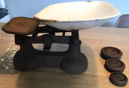 ANTIEKE IJZEREN ENGELSE WEEGSCHAAL MET GEWICHTJES, Antiek en Kunst, Antiek | Gereedschap en Instrumenten, Ophalen of Verzenden