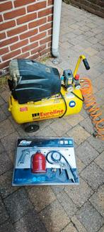 COMPRESSOR 24 LT MET LUCHTSLANG EN LUCHTTOOLS, Doe-het-zelf en Verbouw, Compressors, Ophalen, 6 tot 10 bar, Zo goed als nieuw