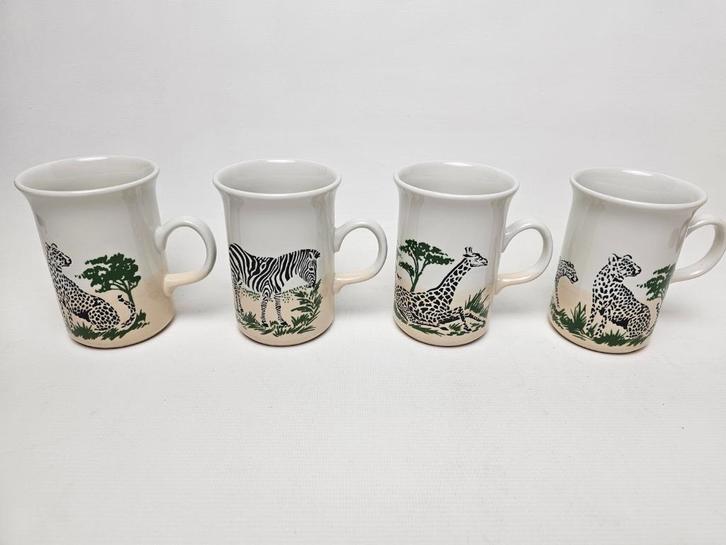 # Churchill England mokken 4 stuks. luipaard giraffe zebra, Huis en Inrichting, Keuken | Servies, Zo goed als nieuw, Kop(pen) en/of Schotel(s)
