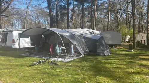 Hobby caravan, Caravans en Kamperen, Caravans, Particulier, tot en met 3, 750 - 1000 kg, Standaardzit, Hobby, Vast bed, 4 tot 5 meter