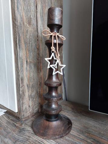 Houten Kandelaar met Kerst Sterren beschikbaar voor biedingen
