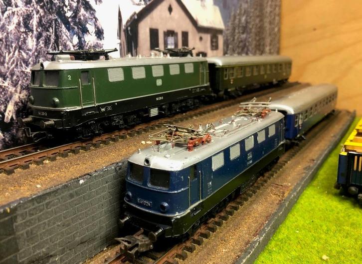 Märklin Duitse E41 en br 141 dubbeltraktie 3034/37 DB, Hobby en Vrije tijd, Modeltreinen | H0, Gebruikt, Locomotief, Wisselstroom