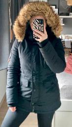 Superdry Everest zwarte meisjes winterjas 36/38, Ophalen, Zo goed als nieuw, Maat 36 (S), Zwart