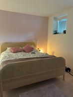 Rotan tweepersoonsbed, Huis en Inrichting, Slaapkamer | Bedden, Ophalen, Overige materialen, Beige, Tweepersoons
