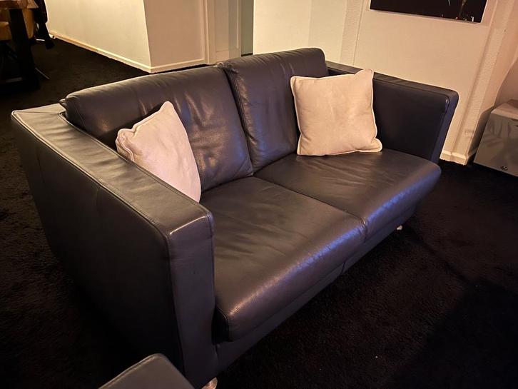 Lederen bank 2+3 zit met hocker, Huis en Inrichting, Banken | Bankstellen, Gebruikt, Rechte bank, Vierpersoons of meer, 200 tot 250 cm