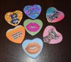 NIEUW hart button mat 2,- pst div soorten carnaval feestje, Ophalen of Verzenden, Nieuw, Feestartikel, Carnaval