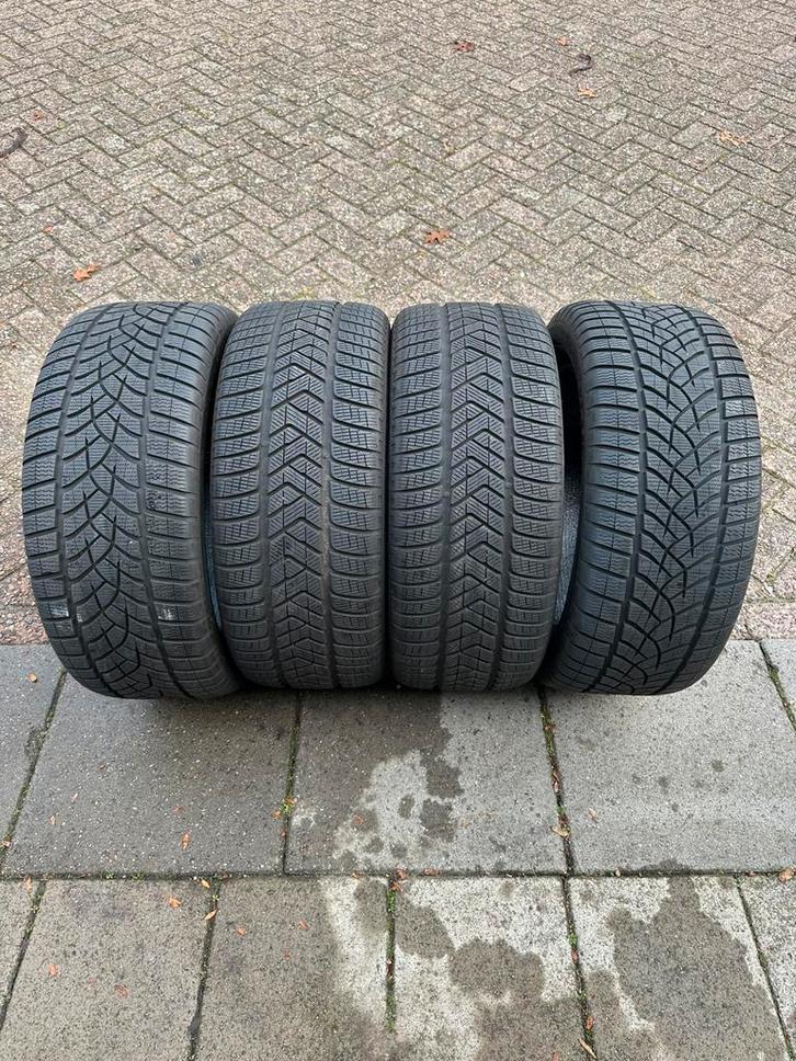 255 50 19 Winterbanden !!!, Auto-onderdelen, Banden en Velgen, Band(en), Winterbanden, 19 inch, 255 mm, Ophalen