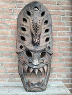 Mooie maskers., Ophalen