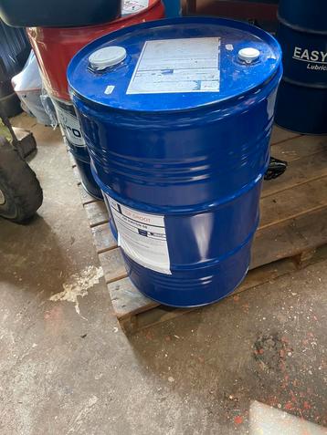 Q8 Haydn 68 hydraulische olie.60 liter vat beschikbaar voor biedingen