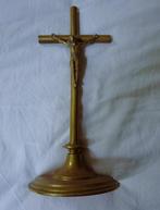 Koper/messing standaard Crusifix met Jezus-figuur, Verzenden